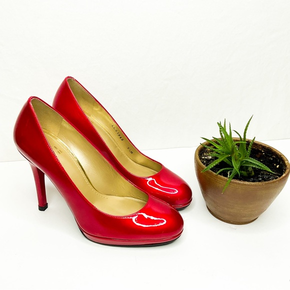 STUART WEITZMAN Elegant Candy Apple Red Women's Glossy Leather Heels - Picture 10 of 10